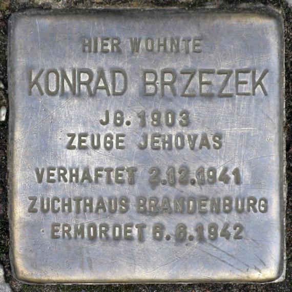 Stolperstein.Friedrichshain.Lichtenberger Straße 40.Konrad Brzezek.6268