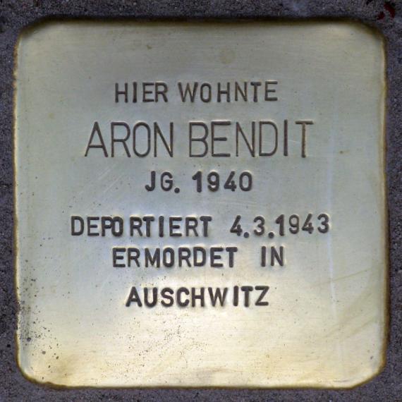 Stolperstein.Friedrichshain.Rigaer Straße 80.Aron Bendit.5670