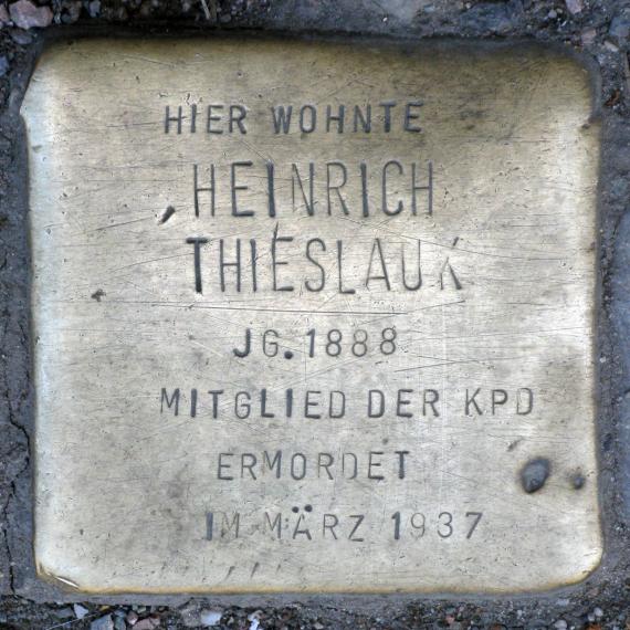 Stolperstein.Friedrichshain.Warschauer Straße 60.Heinrich Thieslauk.1466