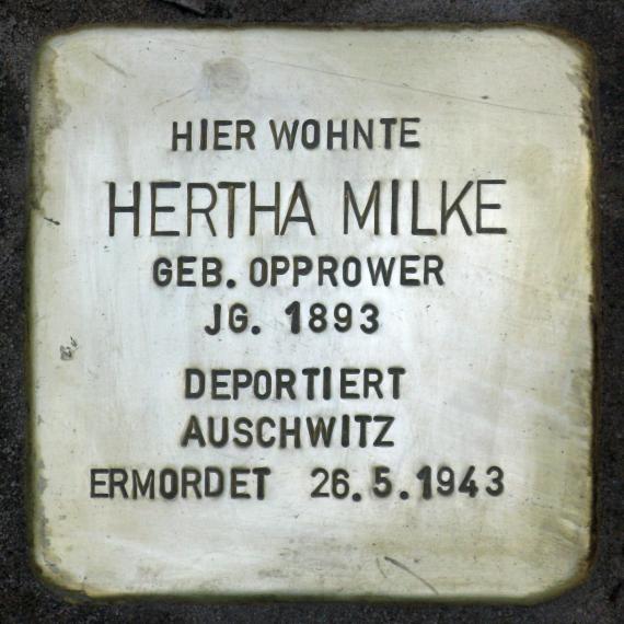Stolperstein.Müggelheim.Alt-Müggelheim 17.Hertha Milke.5564