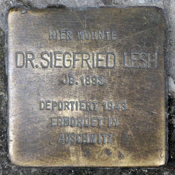 Stolperstein.Mitte.Chausseestraße 117.Siegfried Lesh.1584