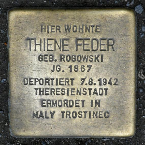 Stolperstein.Mitte.Karl-Liebknecht-Straße 9.Thiene Feder.1866