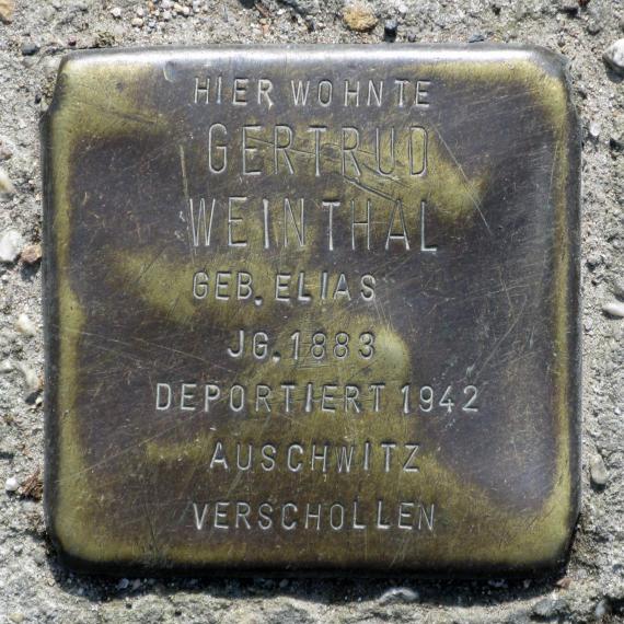 Stolperstein.Mitte.Schillingstraße 14.Gertrud Weinthal.2505