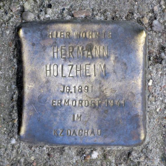Stolperstein.Mitte.Wolliner Straße 3.Hermann Holzheim.3202