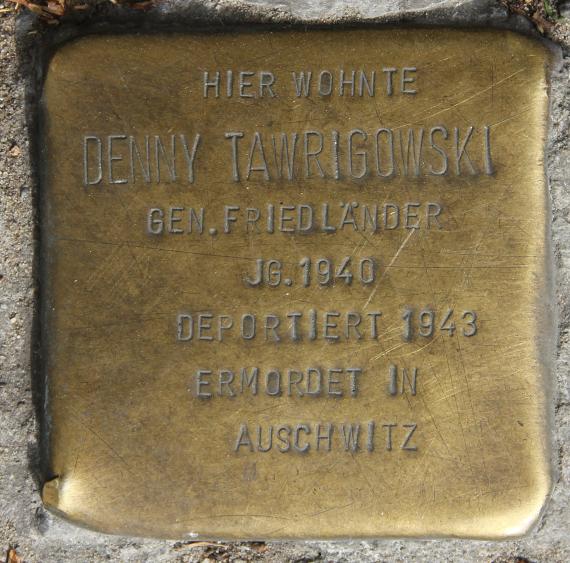 Stolperstein An der Urania 16-18 (Beautiful) Denny Tawrigowski