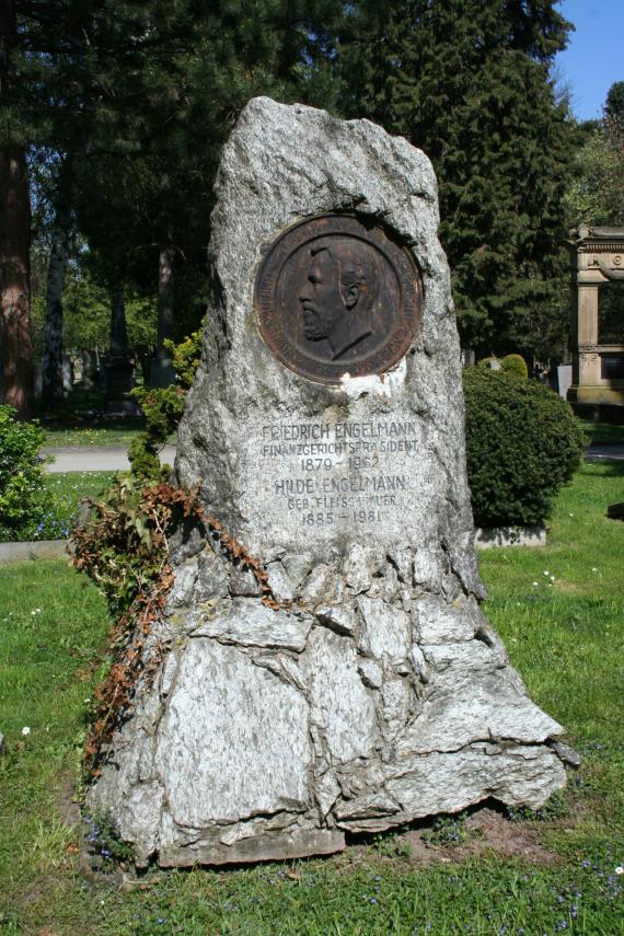 Stuttgart Pragfriedhof Friedrich Engelmann